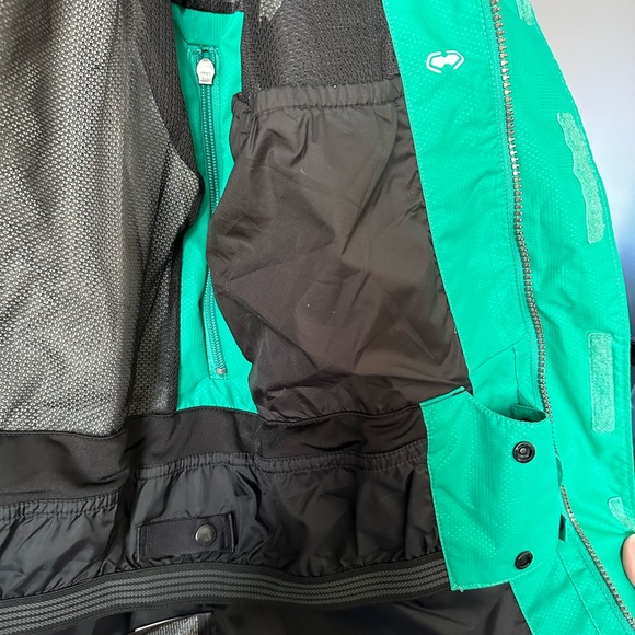 The North Face Jacket - Picture 8 of 8